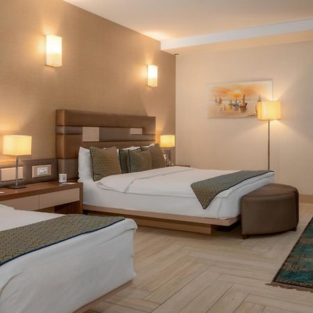 Titanic Hotel&SPA Sulaymaniyah Exterior foto A room at the hotel