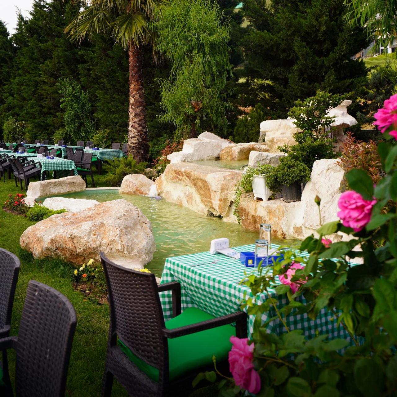 Titanic Hotel&SPA Sulaymaniyah Exterior foto The restaurant