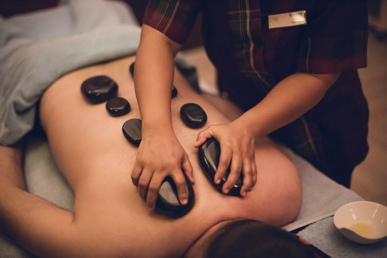 Titanic Hotel&SPA Sulaymaniyah Exterior foto Hot stone massage